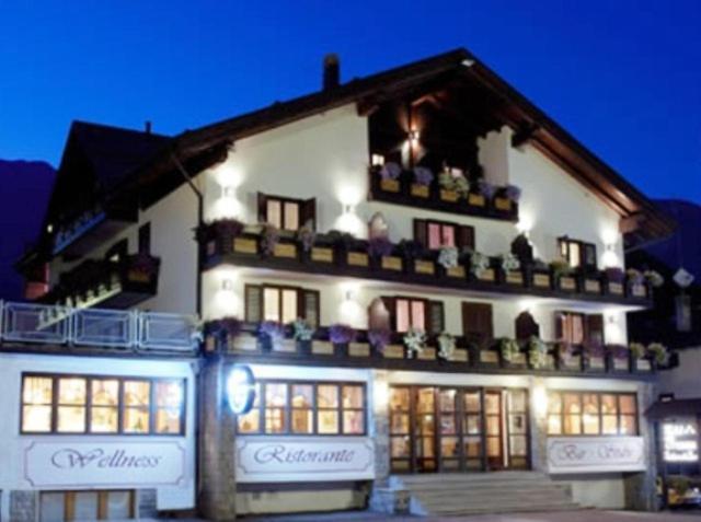Hotel Presena Passo del Tonale Exterior foto